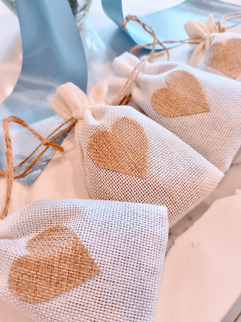 Set of 20 burlap sachet bags with cute heart shapes from Amazon.
https://amzn.to/4koLtuj
acrossthelake.blog
