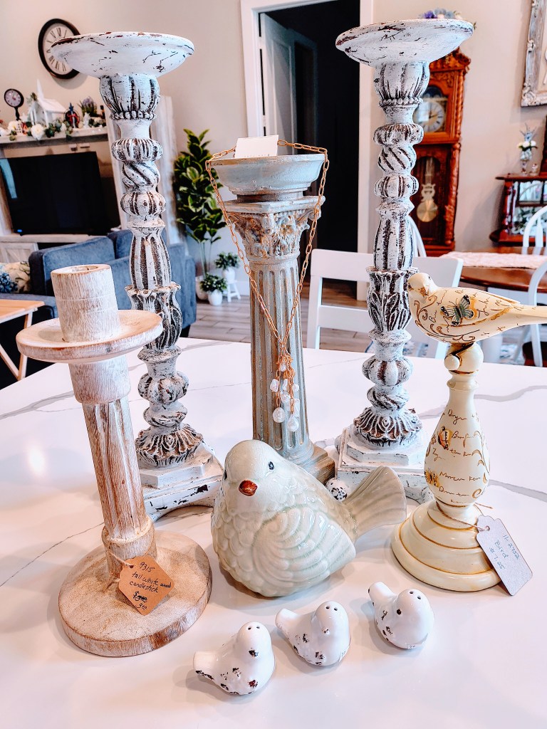 Vintage finds from Rosey Opals in New Waverly, Texas.
acrossthelake.blog