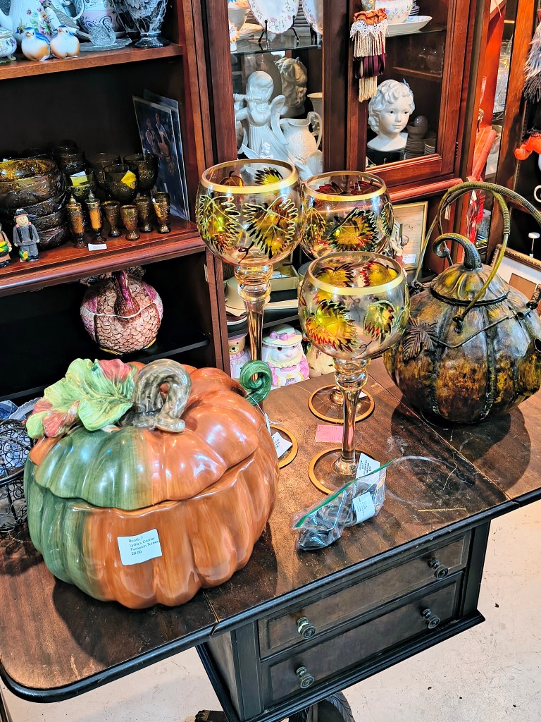Fall decor at Yesterday's Treasures in Willis, TX.
acrossthelake.blog