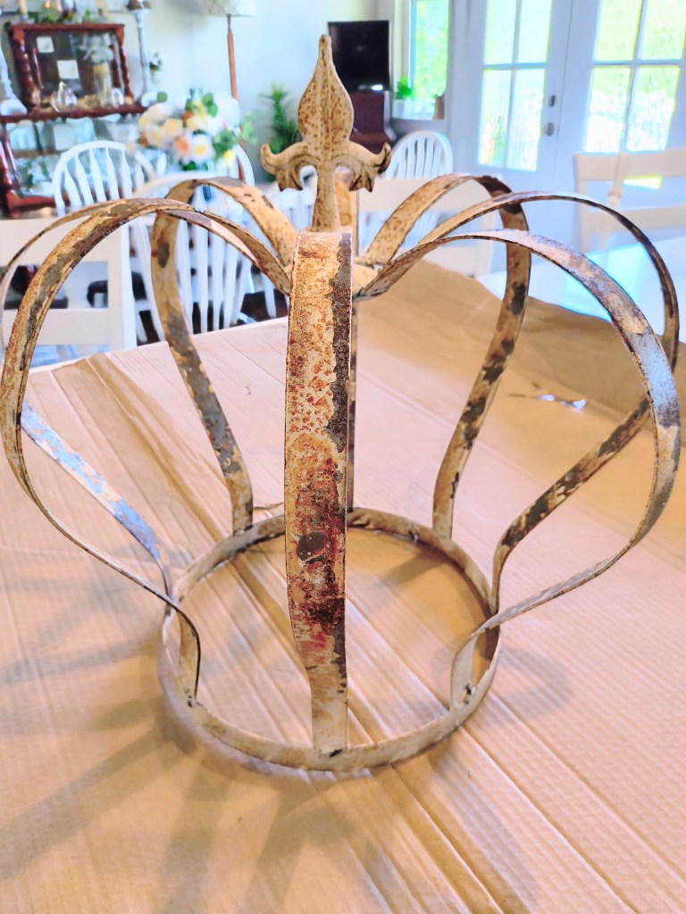 Before pic of Royalview's crown.  Weathered and rusted.
acrossthelake.blog