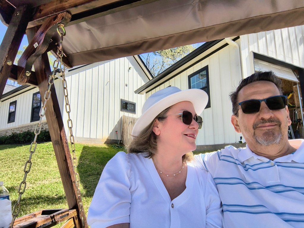 Johanna and Willie of acrossthelake.blog