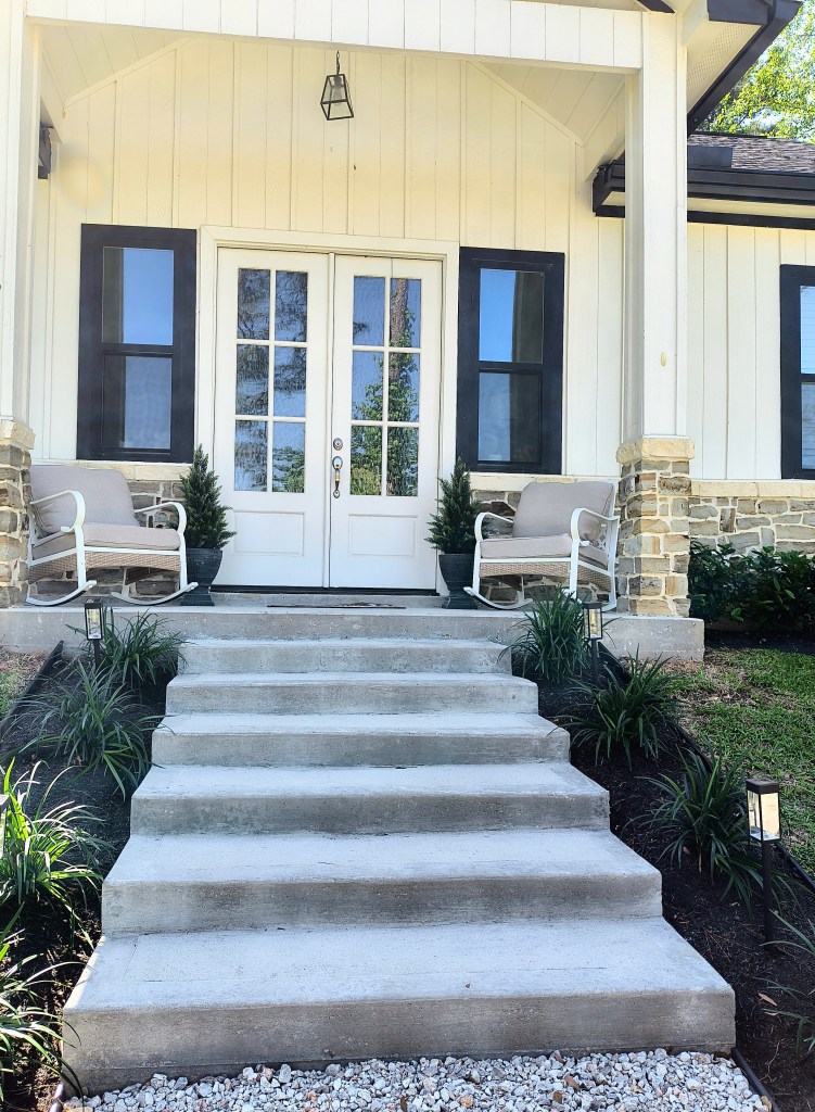 White/Beige Rocking Chairs from the MIXPATIO 6 Piece Outdoor Furniture Set in White/Beige, from Amazon.
https://amzn.to/442UEMc
acrossthelake.blog