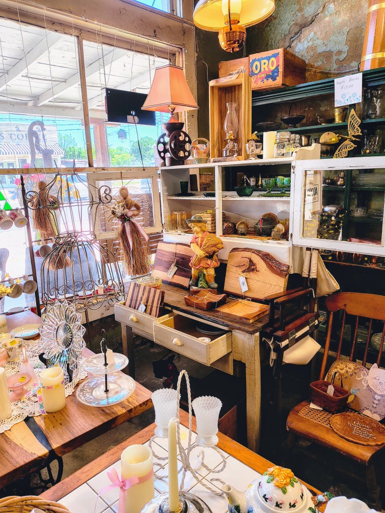 New Waverly Antiques and Collectibles.
acrossthelake.blog