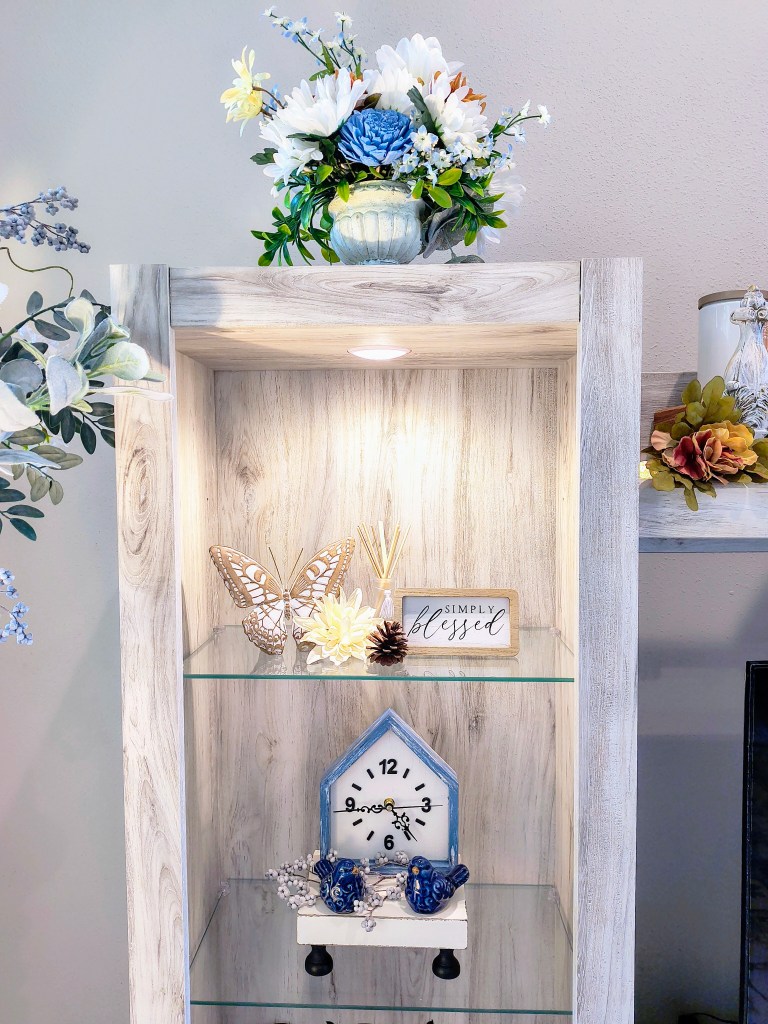 Fall decor, in white, brown, and blue tones.
acrossthelake.blog