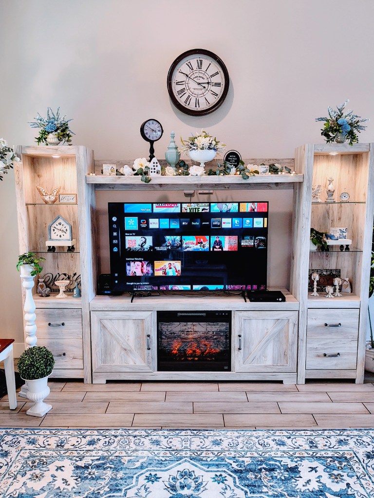 Samsung 55 Inch HDR Smart TV from Amazon.  They will deliver and set it up for you.
https://amzn.to/3FnNZCa
acrossthelake.blog