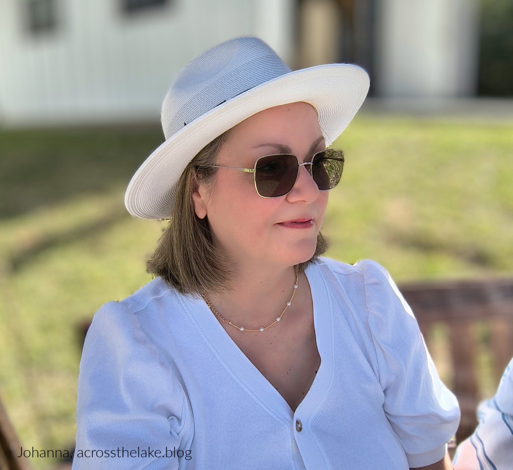 Johanna, acrossthelake.blog and Avon Independent Sales Representative,  youravon.com/mybeauty